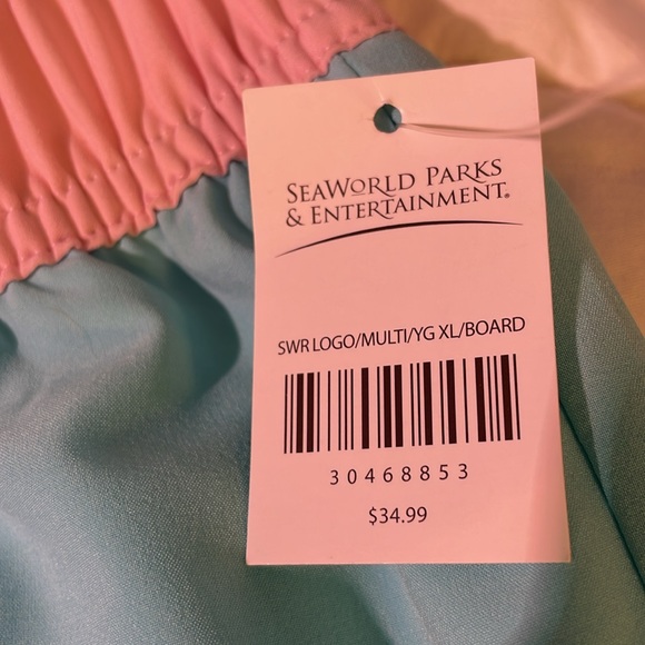 NWT Sea World Rescue running shorts - Picture 3 of 3